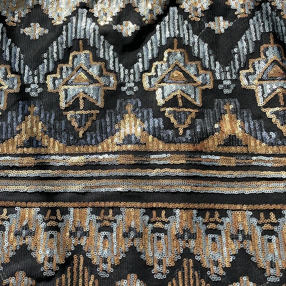 Forever 21 Aztec Sequin Skirt✨ - Picture 2 of 5